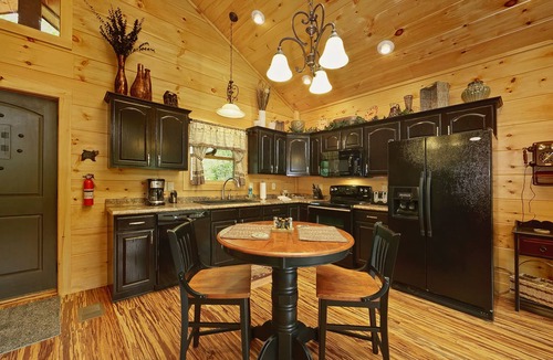 Gatlinburg Cabin | Ever After: Amazing Views, Hot Tub, Close to Town
