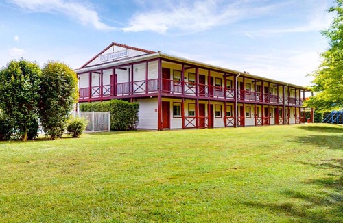 Ibos Hotel | Ever Route 64 Brit Hotel Tarbes Ibos