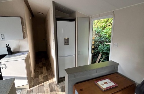 Newton Stewart Ski Chalet | Everglade Superior Chalet