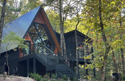 Board Camp Cabin | Evergreen Dreams