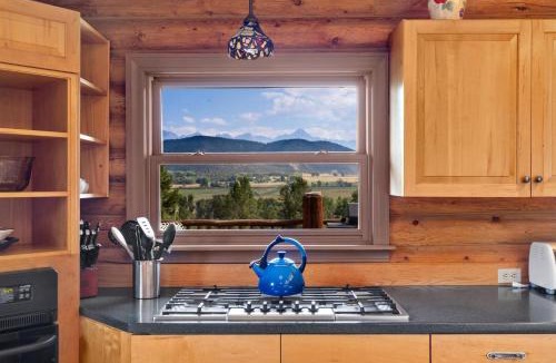 Pleasant Valley House | Evergreen Escape in Ridgway CO