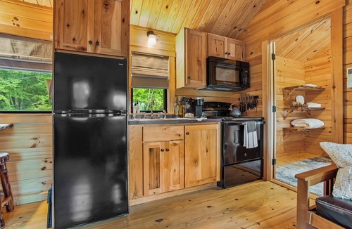 Shippenville Cabin | Evergreen Escape w/Hot Tub & Views + Fire Pit