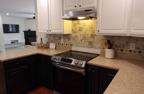 Valatie House | Evergreen House with Hot Tub