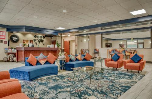 Monroe Hotel | Evergreen Inn & Suites