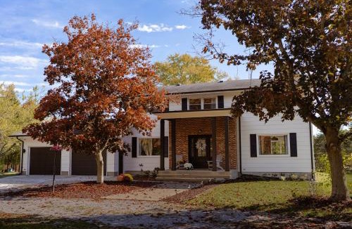 Riverside House | Evergreen Lodge