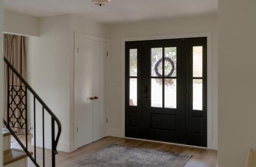 Riverside House | Evergreen Lodge
