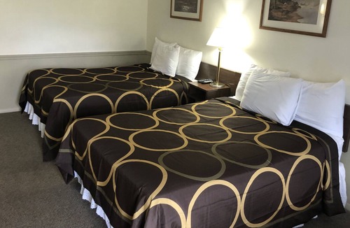 Jefferson Hotel | Evergreen motel