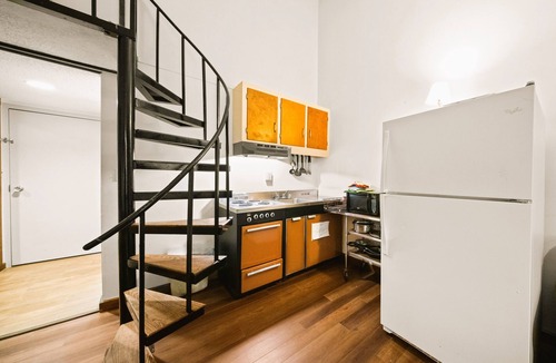 Stoneham Hotel | Evergreen Valley Inn by Coolvacay