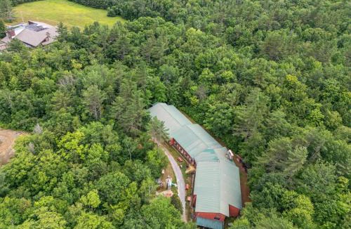 Stoneham Hotel | Evergreen Valley Inn