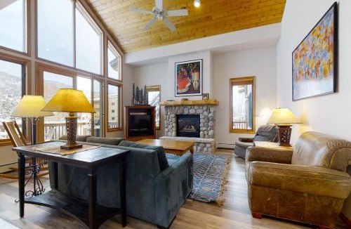 Steamboat Springs Apartment | Evergreens 03