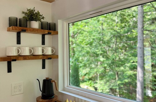 Lincoln Cabin | EverHaus | Cabin by the Brook at Harvard Brook Cabins