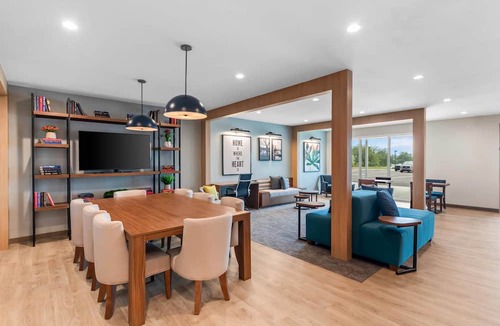 Georgetown Hotel | Everhome Suites Georgetown - Austin