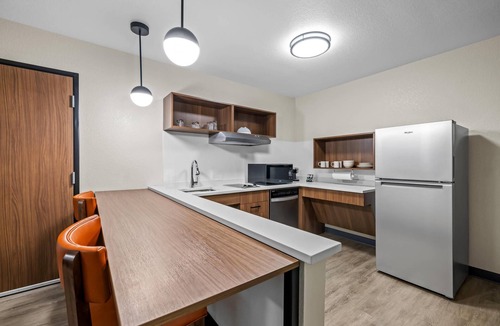 Gates-North Gates Hotel | Everhome Suites Rochester Greece