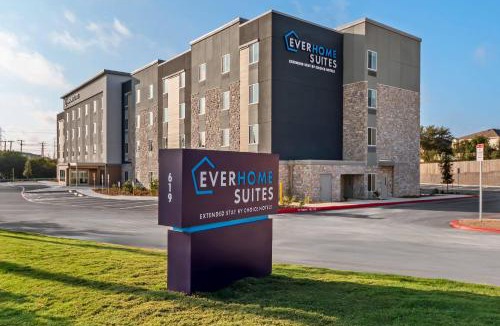 West San Antonio Hotel | Everhome Suites San Antonio Lackland near SeaWorld by Choice Hotels