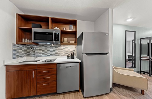Waco Hotel | Everhome Suites Waco