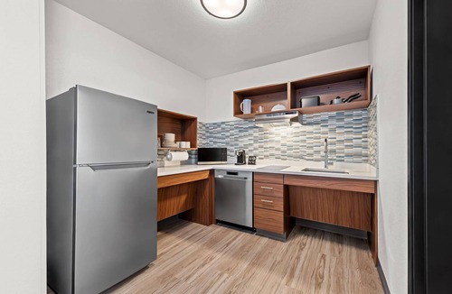 Waco Hotel | Everhome Suites Waco