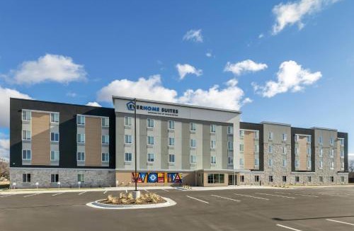 Greenwich Hotel | Everhome Suites Wichita Northeast by Choice Hotels