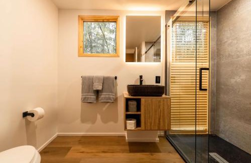 Covington Ski Chalet | Everlake Lakeside Cabins