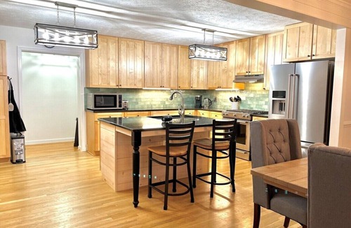 Afton House | Everley Whole Property