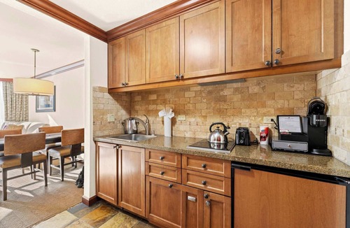Olympic Valley Resort | Everline Resort & Spa- 8 Person Suite