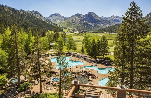 Olympic Valley Hotel | Everline Resort & Spa Fireplace Suite Forest View