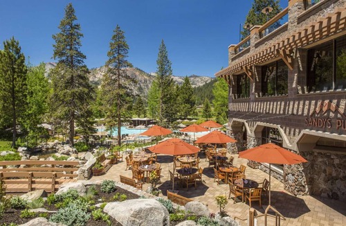 Olympic Valley Hotel | Everline Resort & Spa Deluxe Queen Valley View