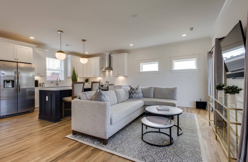 Maxwell House | Everly House East Nashville - Comfortable and cozy abode