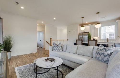 Maxwell House | Everly House East Nashville - Comfortable and cozy abode