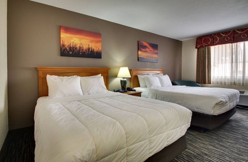 Oskaloosa Hotel | EverSpring Inn & Suites