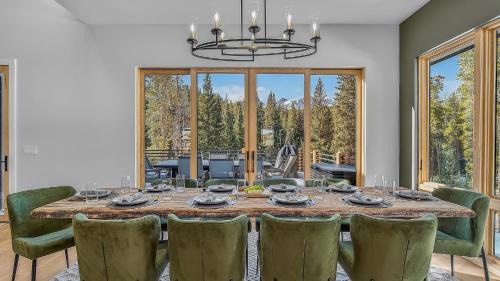 Blue River House | Everwild Chalet