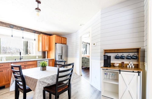 Alexandria House | Every Season Get Away