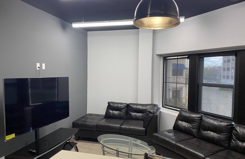 Dearborn Apartment | Everyone welcome travelers welcome