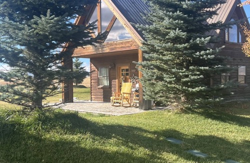 Livingston House | "Everything Is Top Cabin!"