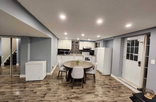 Milton Apartment | Everything Nearby