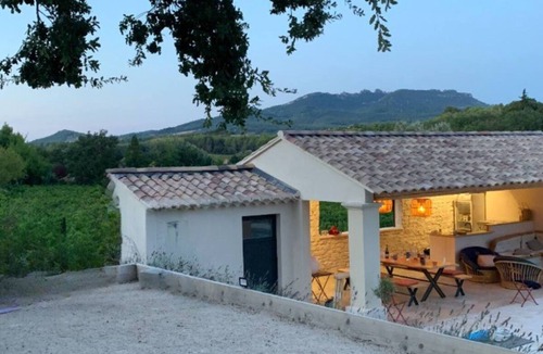 Sarrians House | EVERYTHING TO LIVE OUTSIDE WITHOUT A NEIGHBOR