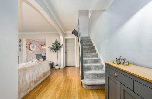 Ormskirk House | Everythings Rosey on Rosecroft