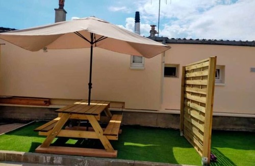 Le Mans House | Evian01 Large T2, quiet, terrace, free parking