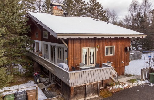 Val David Ski Chalet | Evora, in the heart of Val-David, Netflix