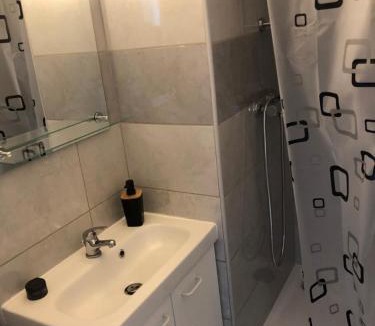 Pyramides Bed & Breakfast | Evry Time