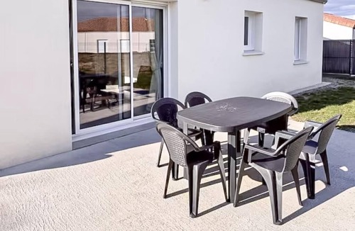 La Flocelliere House | Excalibur - 15 min Puy du Fou - Parking - by R&G