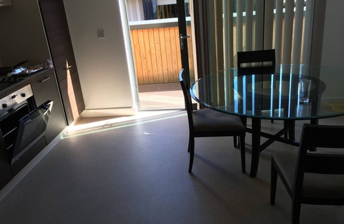 Royal Docks House | Excel, executive double rooms ! £99 for 2rooms !