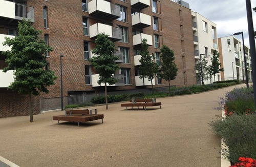 Royal Docks House | Excel, executive double rooms ! £99 for 2rooms !