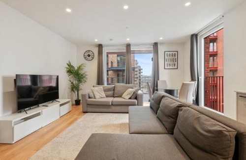 Poplar Apartment | Excel Riverside 2 Bed