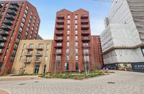 Lansbury Apartment | Excel Riverside 2 Bed
