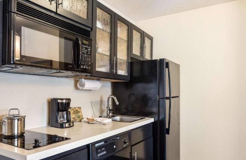 Brentwood House | Excellent Choice! Pet-friendly Unit, Full Kitchen, Private Parking!