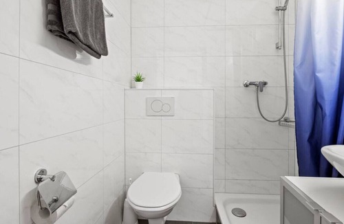 St. Johann Apartment | Excellent Connection Central Coffee Washer