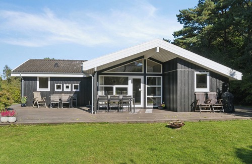 Hojby House | Excellent cottage with sauna and spa 10 persons