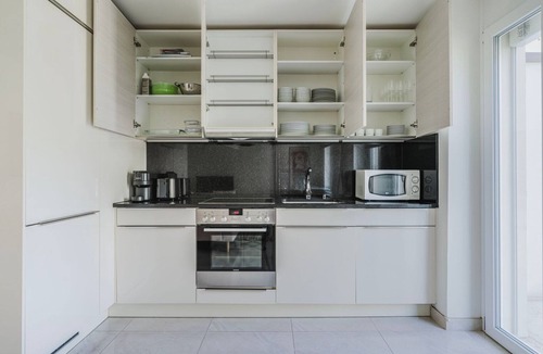 District 2 Apartment | Excellent Enge 3BR w/Balcony, W/D & Elev, by Blueground