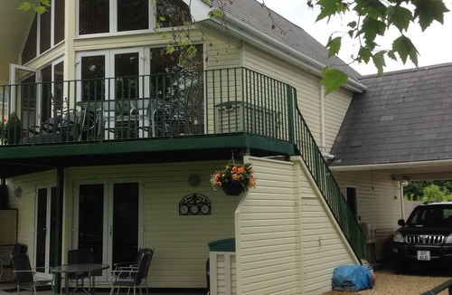 Watton Apartment | Excellent ground floor 2 Bed apt overlooking golf course with private parking.