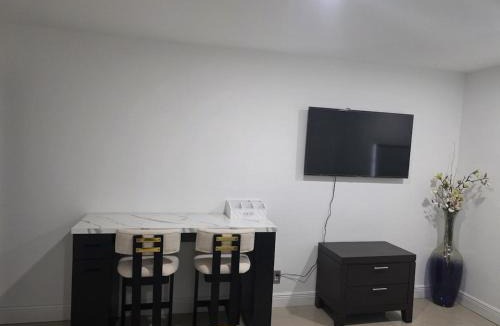 North Miami Beach Apartment | Excellent guesthouse studio in Aventura